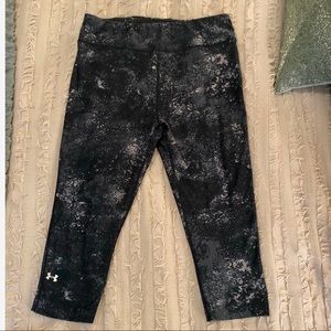 UA cropped leggings